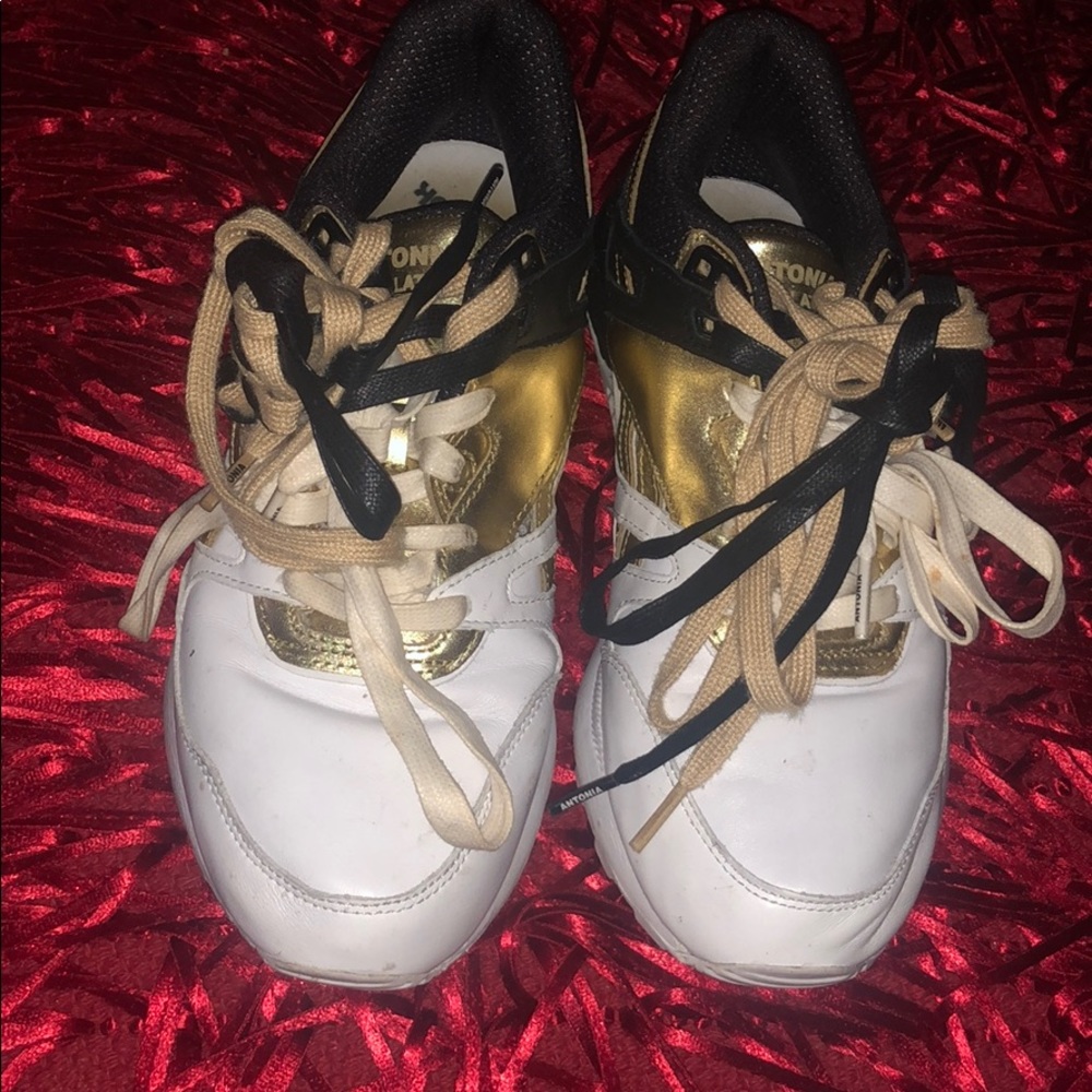 Reebok/ open side sneaker
